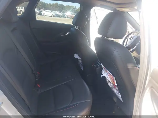KMHH55LC2JU077076 2018 HYUNDAI ELANTRA - Image 8
