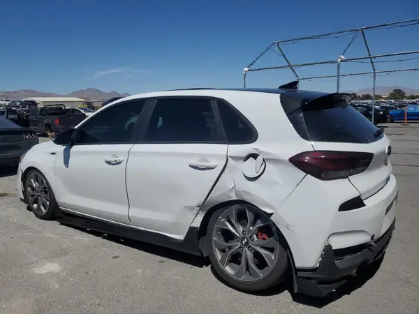 KMHH55LC8KU101916 2019 HYUNDAI ELANTRA - Image 2
