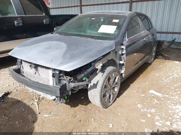 KMHH55LCXKU102565 2019 HYUNDAI ELANTRA - Image 2