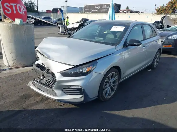 KMHH55LCXLU123787 2020 HYUNDAI ELANTRA - Image 2