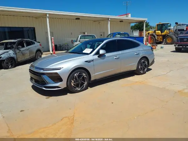 KMHL14JA9RA377597 2024 HYUNDAI SONATA - Image 2