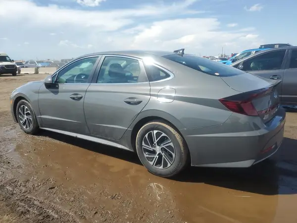 KMHL24JJ1NA051218 2022 HYUNDAI SONATA - Image 2
