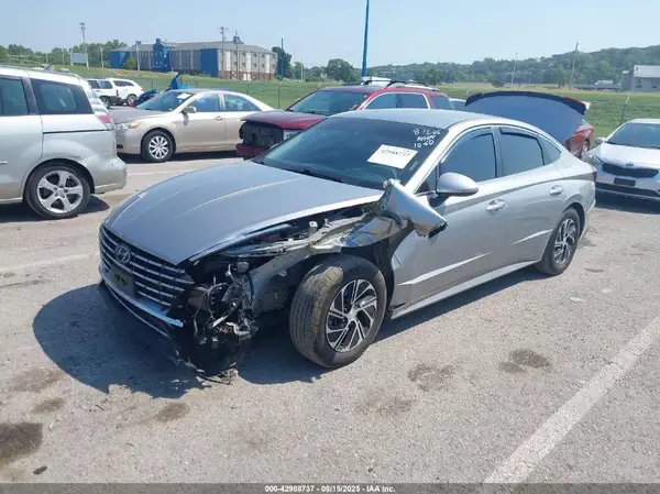 KMHL24JJ8NA037560 2022 HYUNDAI SONATA - Image 2
