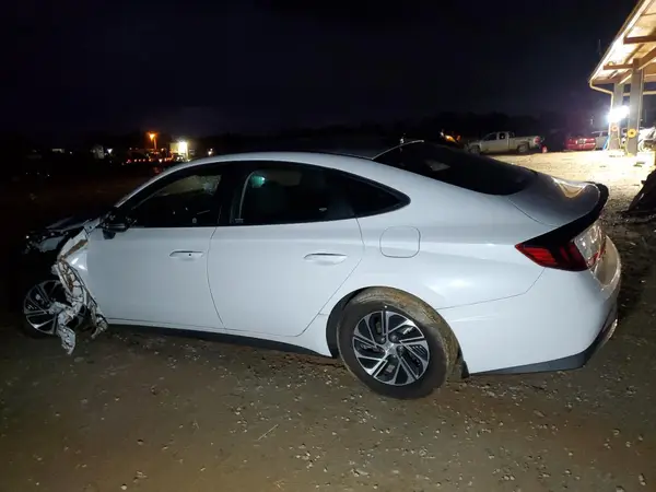 KMHL24JJ9PA077651 2023 HYUNDAI SONATA - Image 2