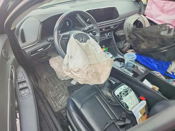 KMHL34J22MA153678 2021 HYUNDAI SONATA - Image 8