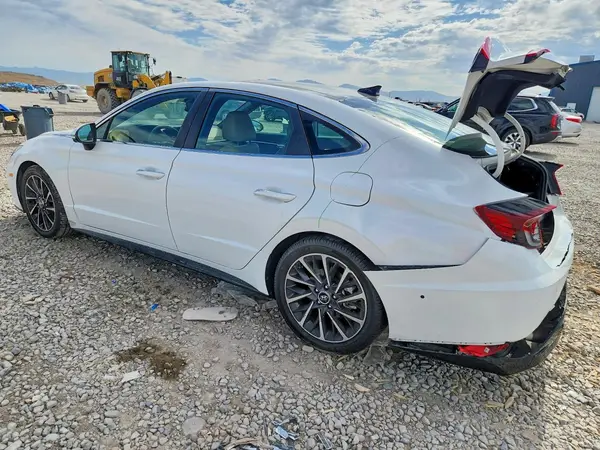 KMHL34J23NA175688 2022 HYUNDAI SONATA - Image 2