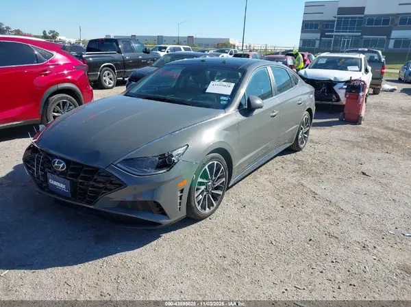 KMHL34J28MA154561 2021 HYUNDAI SONATA - Image 2