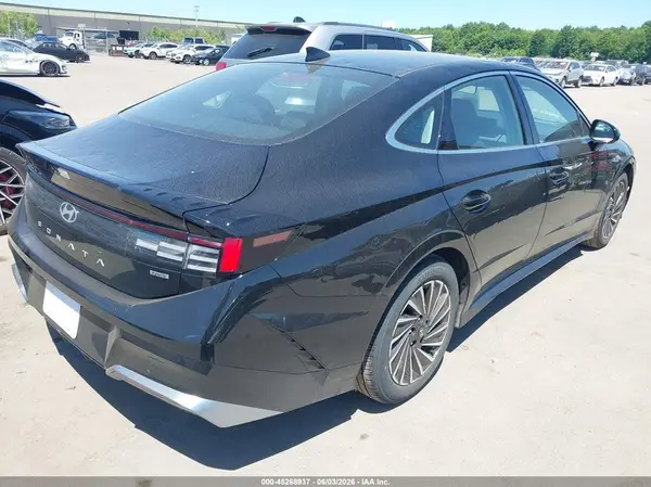 2024 HYUNDAI SONATA IAAI lot 45268937 auction photo 4