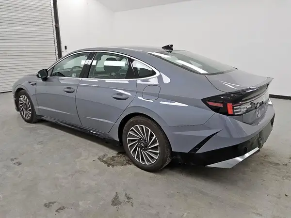 KMHL34JJ3SA104817 2025 HYUNDAI SONATA - Image 2