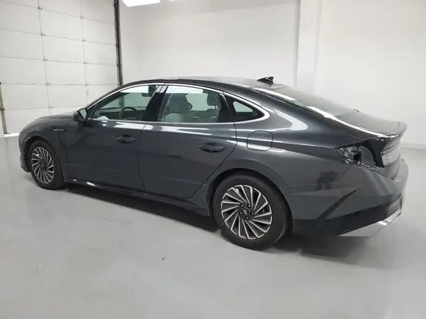 KMHL34JJ3SA107572 2025 HYUNDAI SONATA - Image 2