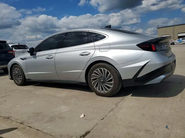 KMHL34JJ5RA099176 2024 HYUNDAI SONATA - Image 2