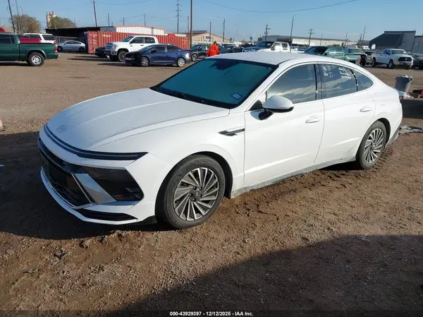 KMHL34JJ7RA089877 2024 HYUNDAI SONATA - Image 2