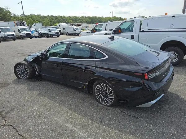 KMHL34JJ8RA090892 2024 HYUNDAI SONATA - Image 2