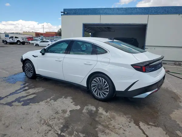 KMHL34JJ8RA099138 2024 HYUNDAI SONATA - Image 2