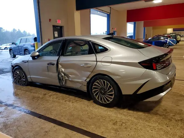 KMHL34JJ9SA113084 2025 HYUNDAI SONATA - Image 2