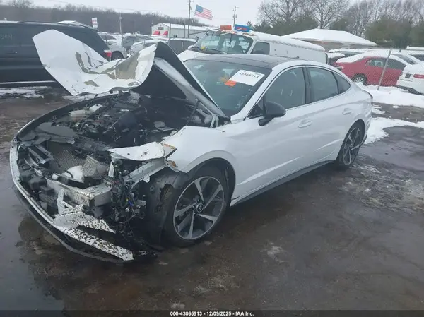 KMHL44J21PA289415 2023 HYUNDAI SONATA - Image 2