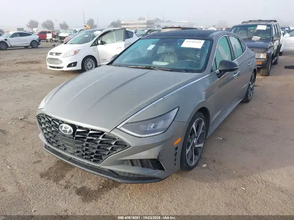 KMHL44J22PA279217 2023 HYUNDAI SONATA - Image 2