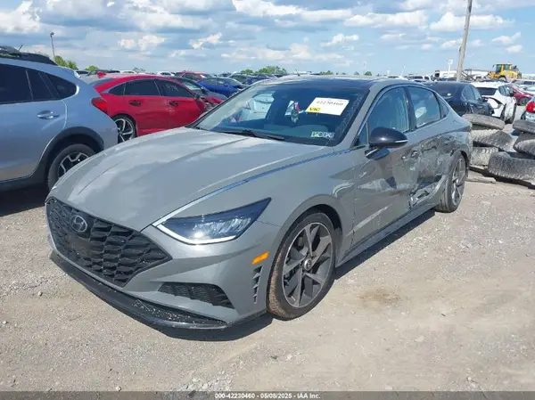 KMHL44J22PA281825 2023 HYUNDAI SONATA - Image 2