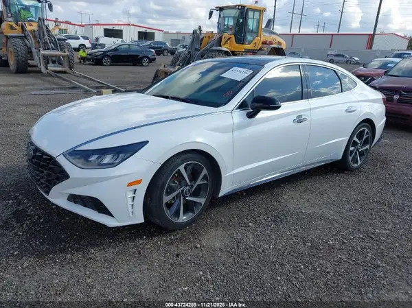 KMHL44J24NA212051 2022 HYUNDAI SONATA - Image 2