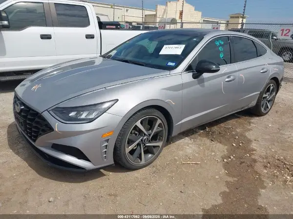 KMHL44J24PA268929 2023 HYUNDAI SONATA - Image 2