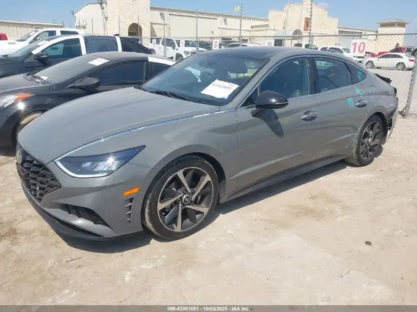 KMHL44J24PA275833 2023 HYUNDAI SONATA - Image 2