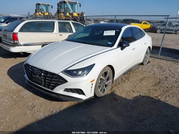 KMHL44J24PA290655 2023 HYUNDAI SONATA - Image 2