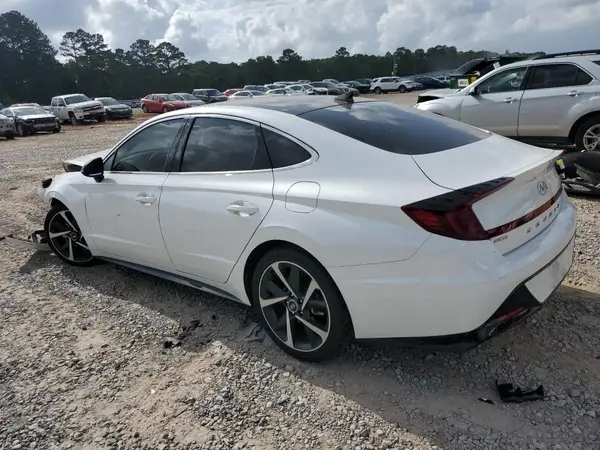 KMHL44J25NA220370 2022 HYUNDAI SONATA - Image 2