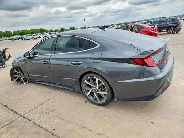 KMHL44J27NA223917 2022 HYUNDAI SONATA - Image 2