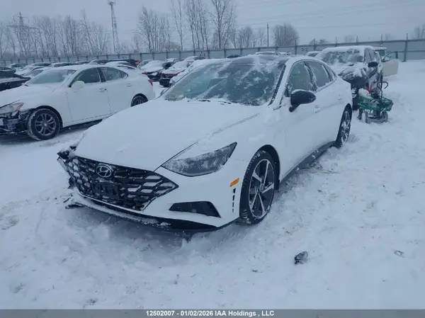 KMHL44J27PA335975 2023 HYUNDAI SONATA - Image 2