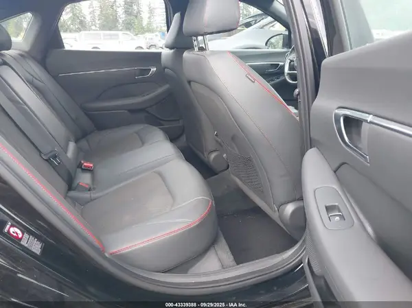 KMHL44J29PA250913 2023 HYUNDAI SONATA - Image 8