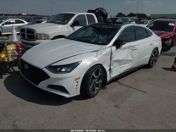KMHL44J2XNA226715 2022 HYUNDAI SONATA - Image 2