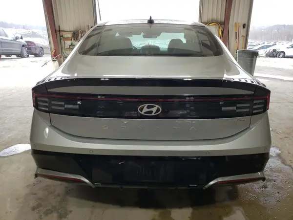 2024 HYUNDAI SONATA auction photo 6