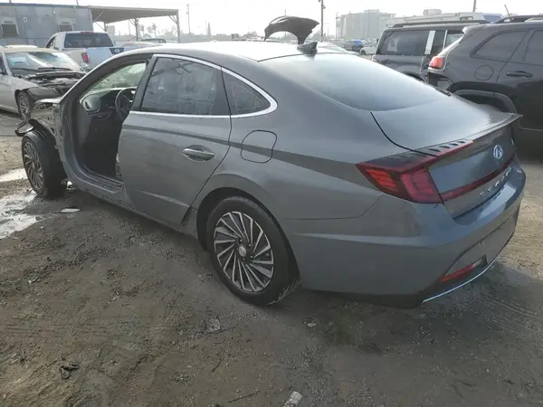 KMHL54JJ6LA010393 2020 HYUNDAI SONATA - Image 2