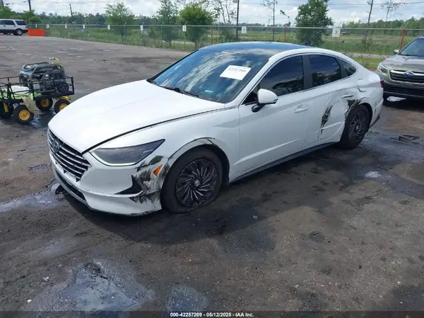 KMHL54JJ9MA021955 2021 HYUNDAI SONATA - Image 2