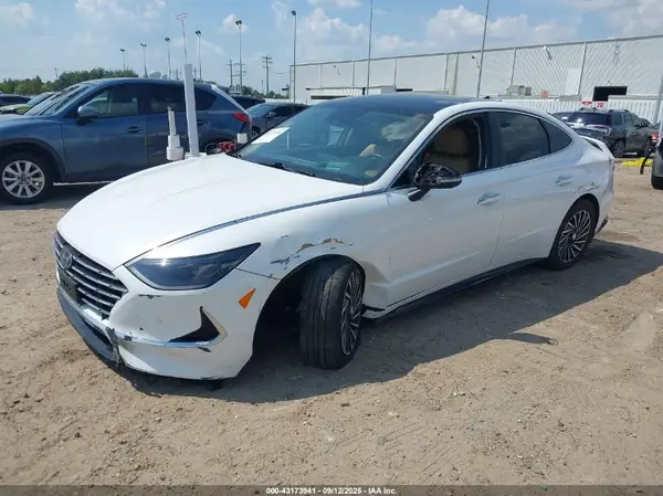 KMHL54JJ9MA024869 2021 HYUNDAI SONATA - Image 2