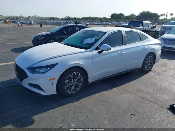 KMHL64JA0NA187988 2022 HYUNDAI SONATA - Image 2