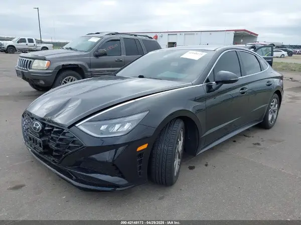 KMHL64JA0NA191717 2022 HYUNDAI SONATA - Image 2