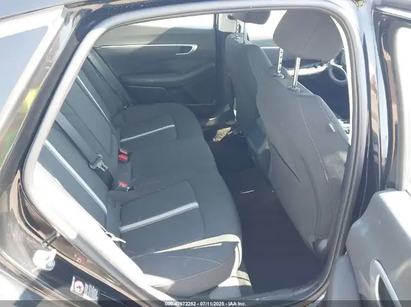 KMHL64JA0NA239281 2022 HYUNDAI SONATA - Image 8
