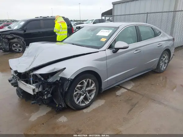 KMHL64JA0PA294204 2023 HYUNDAI SONATA - Image 2
