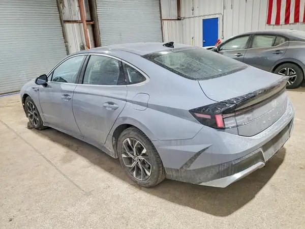 KMHL64JA0SA429335 2025 HYUNDAI SONATA - Image 2