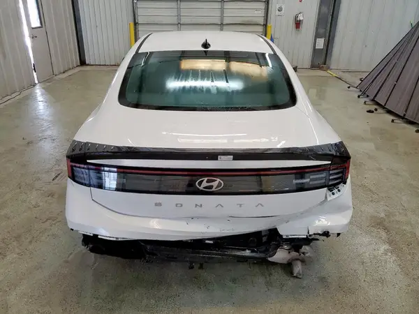 2025 HYUNDAI SONATA auction photo 6