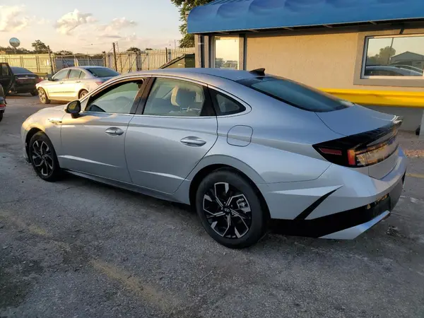 KMHL64JA0SA488742 2025 HYUNDAI SONATA - Image 2