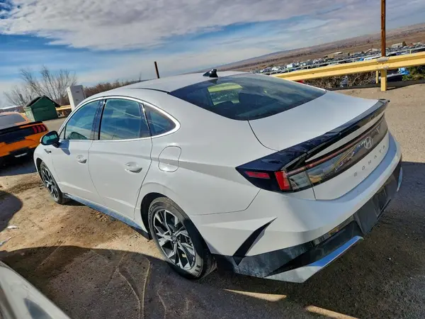 KMHL64JA0SA519424 2025 HYUNDAI SONATA - Image 2