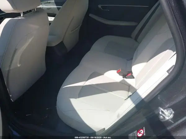 KMHL64JA1NA233215 2022 HYUNDAI SONATA - Image 8