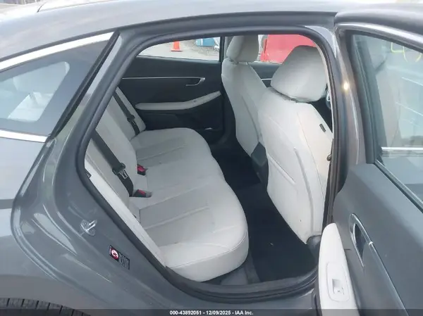 KMHL64JA1PA286743 2023 HYUNDAI SONATA - Image 8
