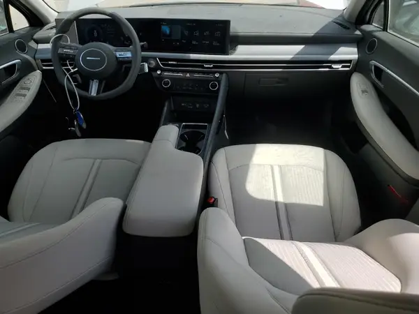 KMHL64JA1RA369415 2024 HYUNDAI SONATA - Image 8