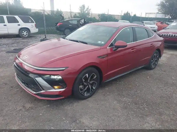KMHL64JA1RA370807 2024 HYUNDAI SONATA - Image 2