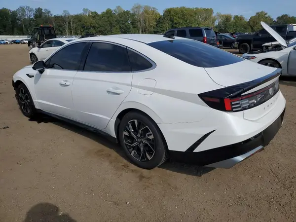 KMHL64JA1RA390930 2024 HYUNDAI SONATA - Image 2