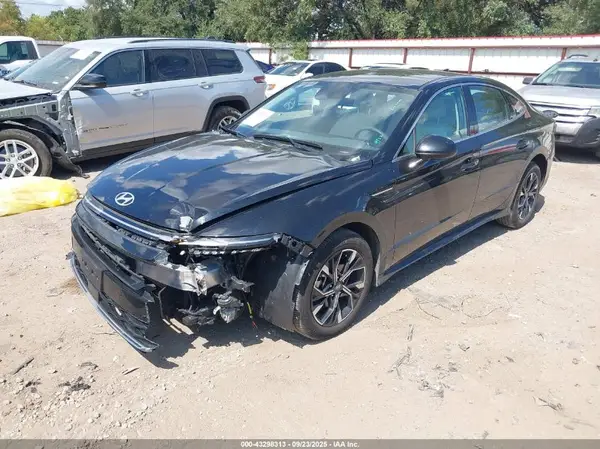 KMHL64JA1SA457077 2025 HYUNDAI SONATA - Image 2