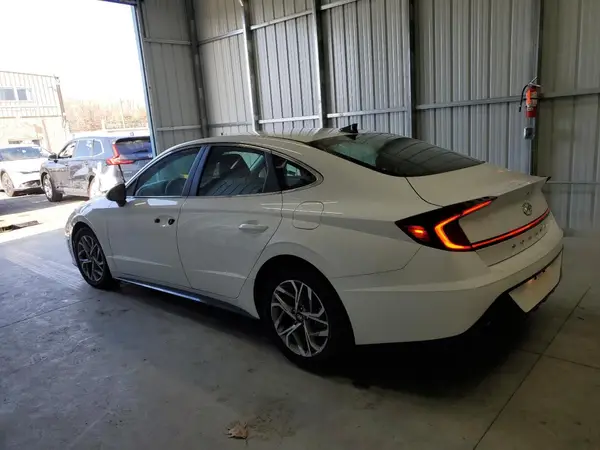 KMHL64JA2PA271717 2023 HYUNDAI SONATA - Image 2